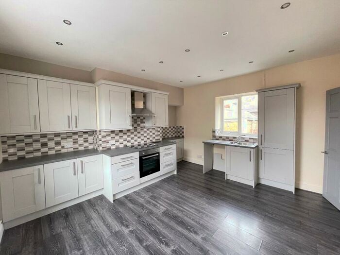 2 Bedroom Maisonette To Rent In John Street, Cullercoats., NE30