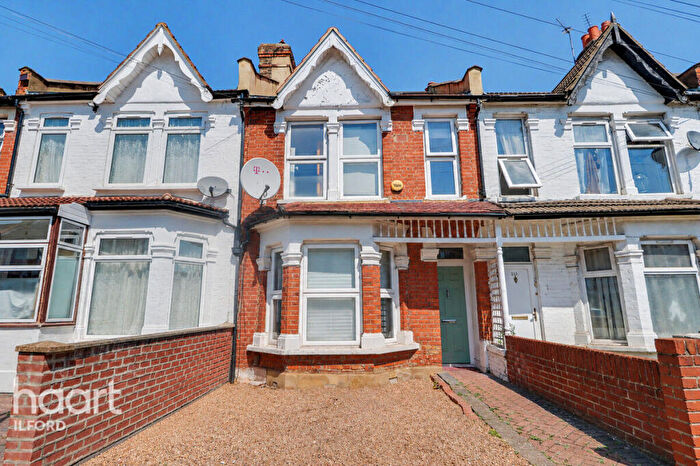 3 Bedroom Terraced House For Sale In Kingston Road, Ilford, IG1
