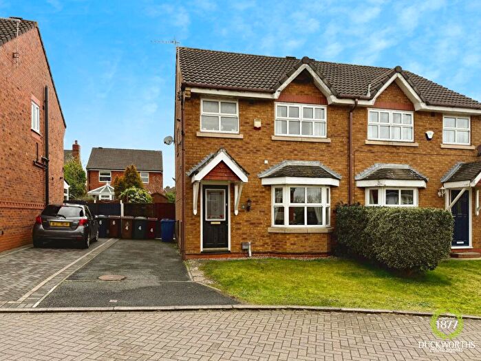 3 Bedroom Semi Detached House For Sale In Cravens Hollow, Blackburn, BB2