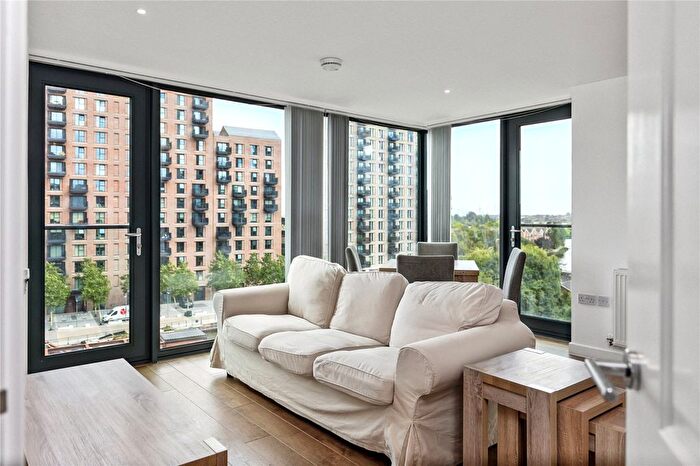 2 Bedroom Property For Sale In Waterside Way, London, N17