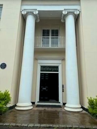 2 Bedroom Flat To Rent In Calvert Drive, Dartford, DA2