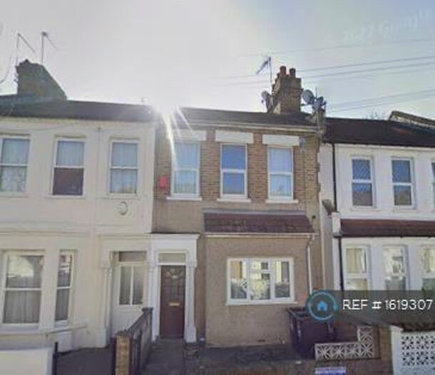 2 Bedroom Flat To Rent In Argyle Road, London, N17