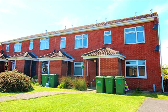 1 Bedroom Maisonette To Rent In Taverners Green Close, SS12