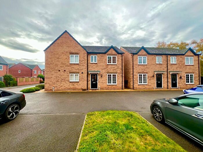 3 Bedroom Semi-Detached House For Sale In Insall Way, Auckley, Doncaster, DN9