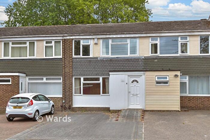 3 Bedroom Terraced House For Sale In Mierscourt Road, Rainham, Gillingham, Kent, ME8