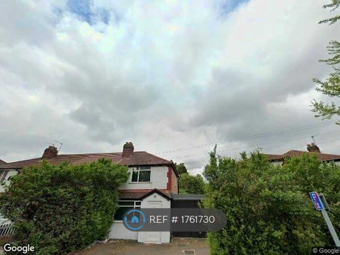2 Bedroom End Of Terrace House To Rent In Lansbury Drive, Hayes, UB4