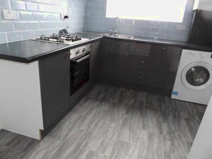 1 Bedroom Flat To Rent In Belgrave Road, Ilford, IG1