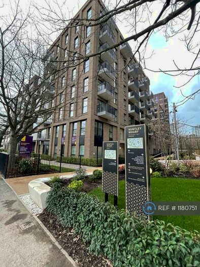 2 Bedroom Flat To Rent In Carraway Street, Reading, RG1