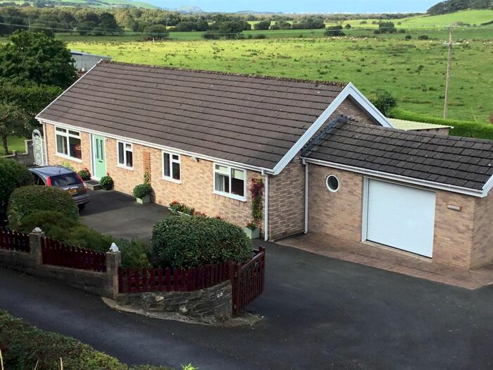 3 Bedroom Detached Bungalow For Sale In Taliesin, Machynlleth, SY20