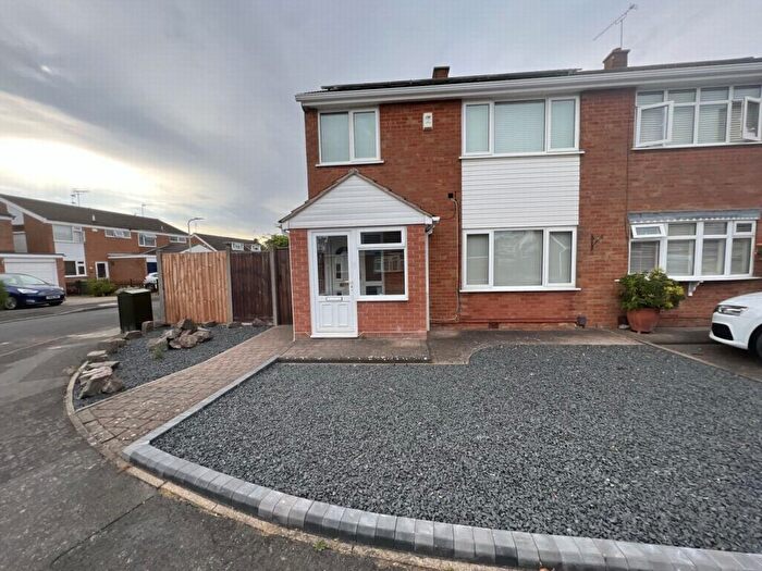 3 Bedroom Semi Detached House To Rent In Pitton Close, Wigston, LE18