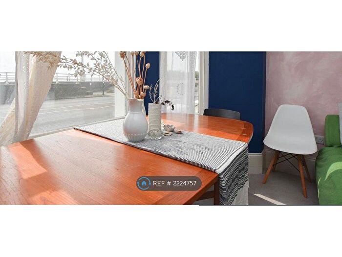 2 Bedroom Flat To Rent In Marina, St. Leonards-On-Sea, TN38