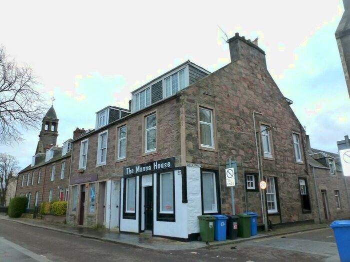 2 Bedroom Flat To Rent In First Floor Flat Huntly Street, Inverness, Inverness-Shire, IV3