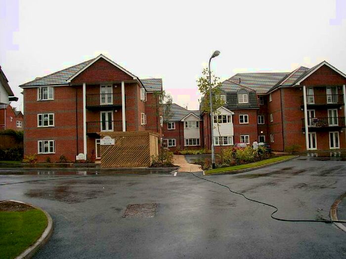2 Bedroom Apartment To Rent In Farringdon Court, Erleigh Road, Reading, RG1