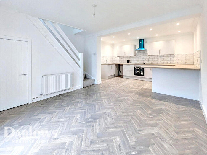 3 Bedroom End Of Terrace House For Sale In Carlton Terrace, Troedyrhiw, Merthyr Tydfil, CF48
