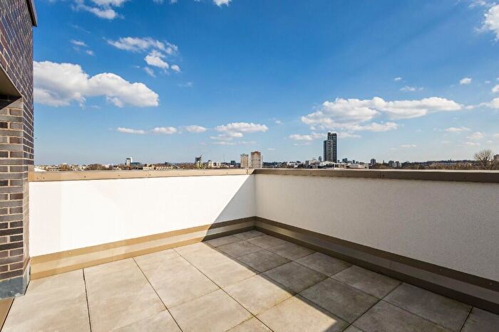 1 Bedroom Duplex To Rent In Neptune Wharf, London, SE8