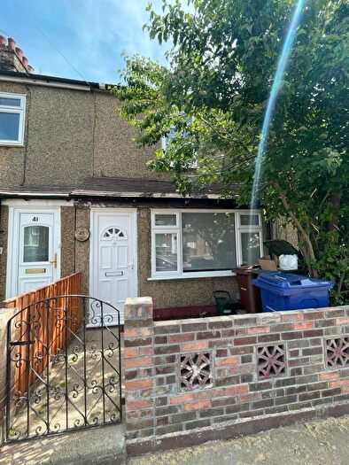 3 Bedroom Terraced House To Rent In Grays, RM17