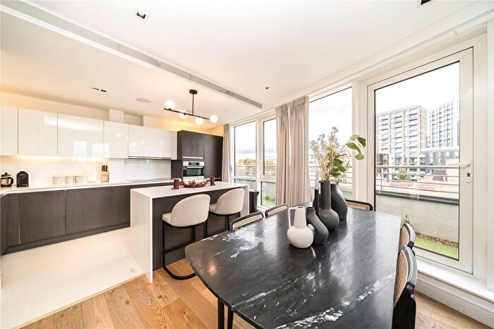 3 Bedroom Flat To Rent In Kew Bridge Road, Brentford, TW8