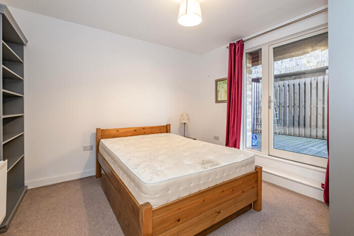 1 Bedroom Flat For Sale In Hilltop Avenue, London, NW10