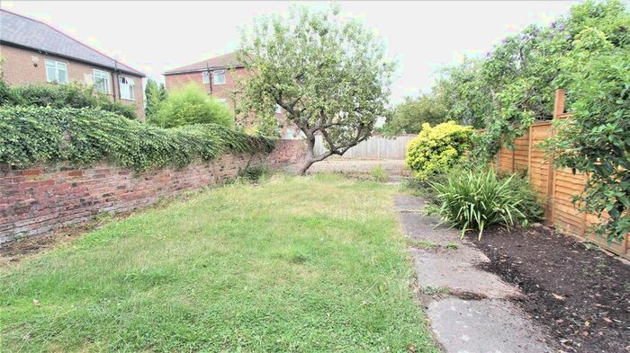 2 Bedroom Flat To Rent In Trinity Road, London, N22