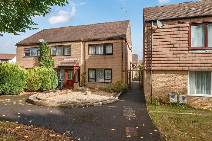 3 Bedroom End Of Terrace House For Sale In Deveron Grove, Keynsham, Bristol, BS31