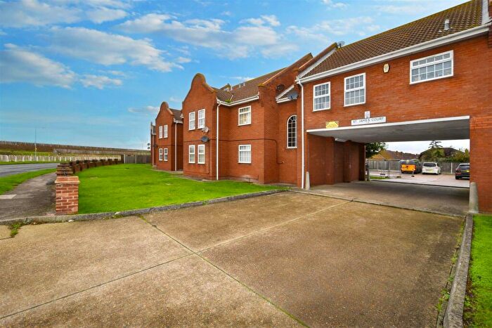 1 Bedroom Apartment To Rent In St James Court Western Esplanade, Canvey Island, SS8