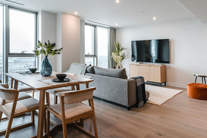 2 Bedroom Penthouse To Rent In The Lexington, L3