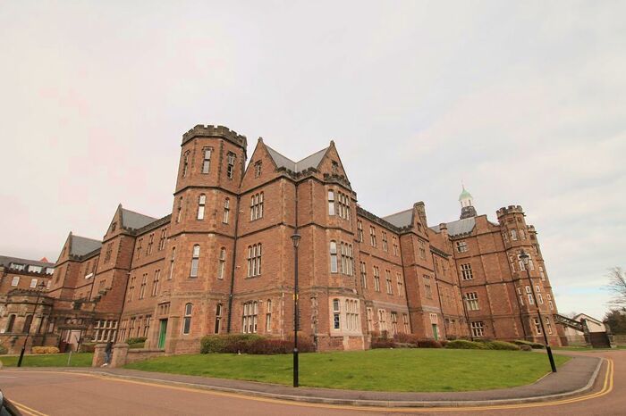 2 Bedroom Flat To Rent In Smillie Court, Regents House, Dundee, DD3