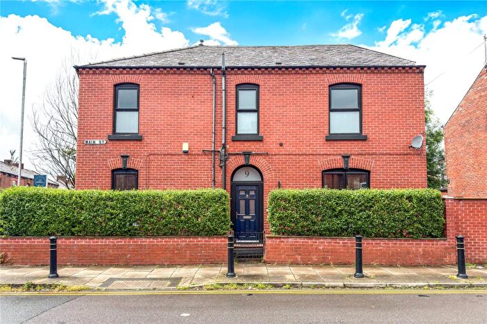 3 Bedroom Semi Detached House For Sale In Main Street, Failsworth, Manchester, M35