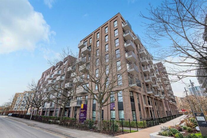 2 Bedroom Apartment To Rent In Carraway Street, Reading, RG1