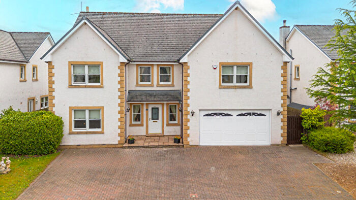 4 Bedroom Detached House For Sale In Holmwood Park, Crossford, ML8