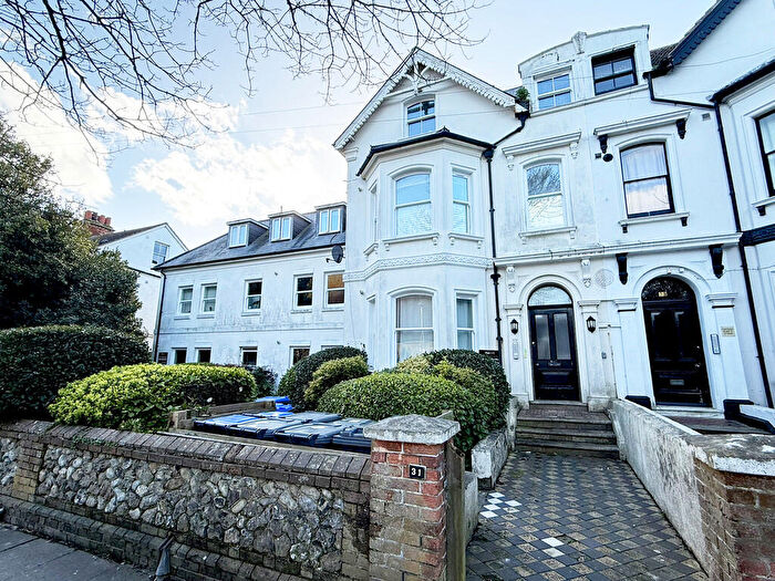 2 Bedroom Apartment To Rent In St. Georges Road, Worthing, BN11