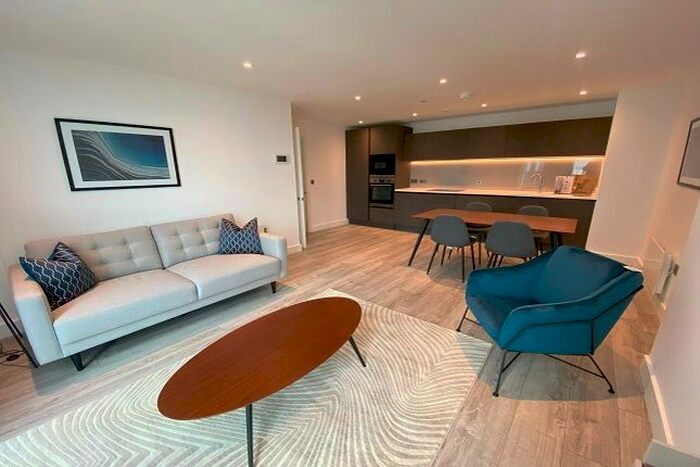 2 Bedroom Flat To Rent In Silvercroft Street, Manchester, M15