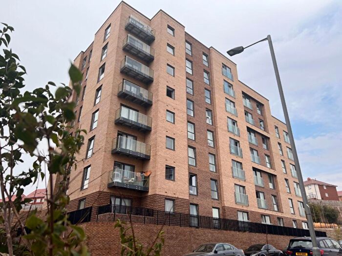 1 Bedroom Apartment To Rent In Brooklands Court, Stirling Drive, LU2