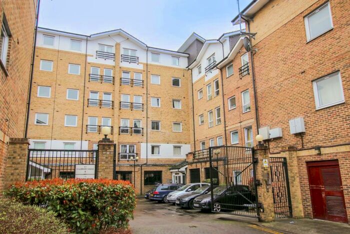 2 Bedroom Flat To Rent In Salisbury House, Melbourne Road, Wallington, SM6