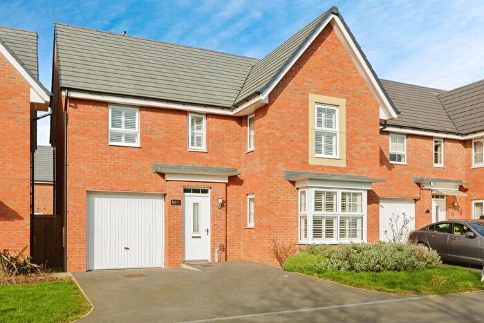4 Bedroom Detached House For Sale In Espalier Close, Nuneaton, CV10