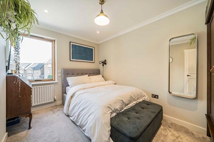 2 Bedroom Flat For Sale In Mare Street, London Fields, E8 - Photo 7