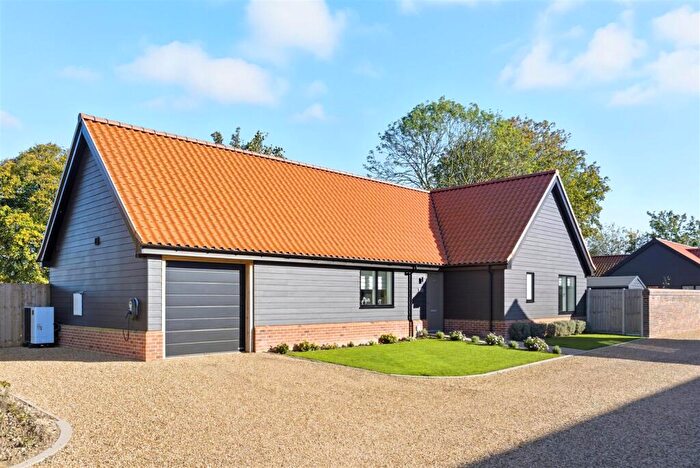 3 Bedroom Detached Bungalow For Sale In Willow Close, Gislingham, Diss, IP23