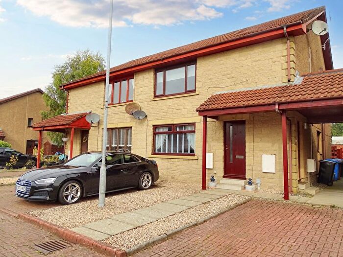2 Bedroom Flat For Sale In Carpenters Wynd, Alloa, FK10