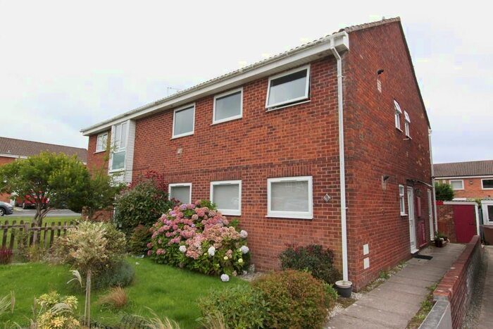 2 Bedroom Flat To Rent In Wentwood Place, Thornbury, PL6