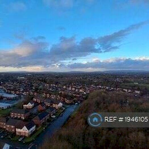 3 Bedroom Penthouse To Rent In Freshfields, Manchester, M9