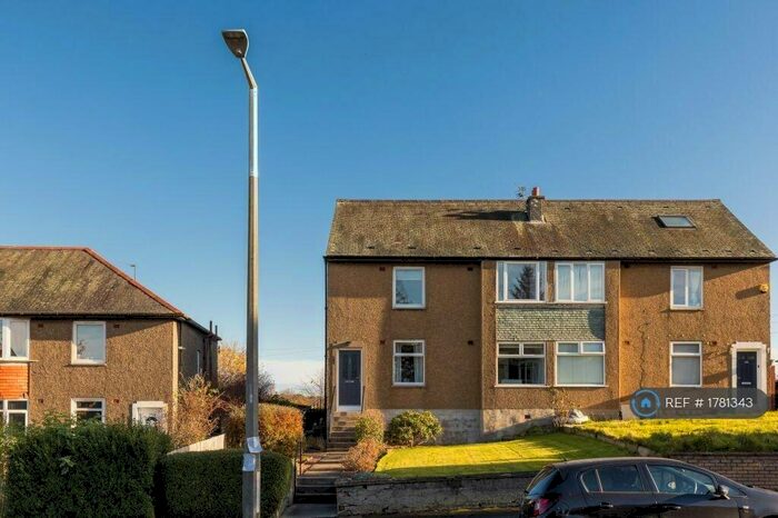 2 Bedroom Flat To Rent In Carrick Knowe Avenue, Edinburgh, EH12
