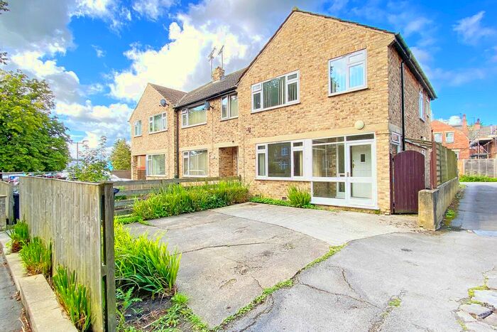 3 Bedroom Semi-Detached House To Rent In Lancaster Park Road, Harrogate, HG2