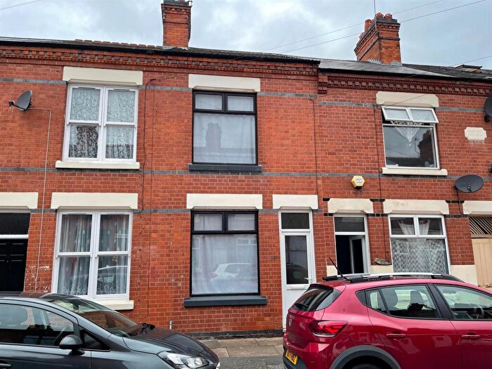 2 Bedroom House To Rent In Oakley Road, Leicester, LE5