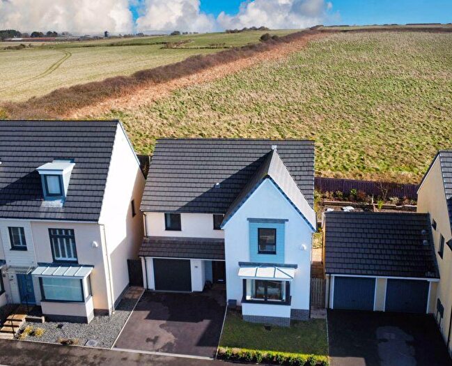 4 Bedroom Detached House For Sale In Crompton Way, Ogmore By Sea, The Vale Of Glamorgan, CF32