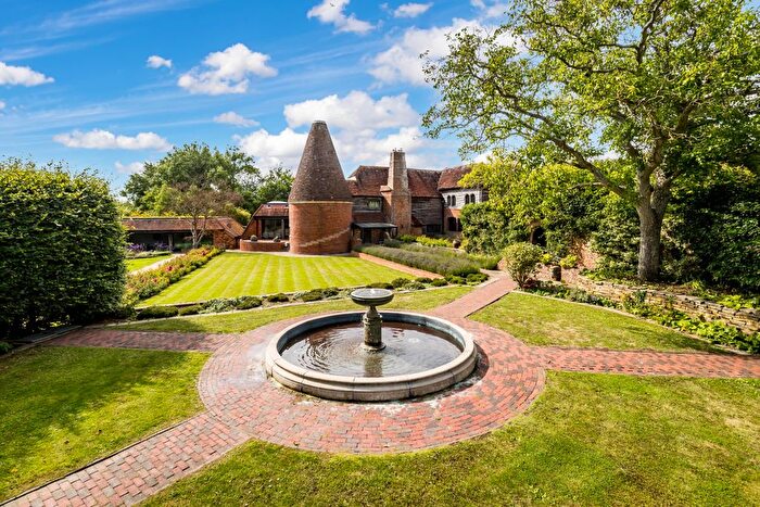 4 Bedroom Detached House For Sale In Sandhurst, Cranbrook, TN18
