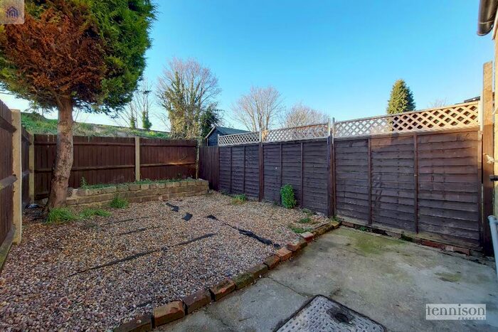 2 Bedroom End Of Terrace House To Rent In Sussex Road, South Croydon, CR2