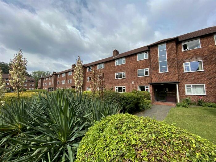 2 Bedroom Flat To Rent In Woodlawn Court, Whalley Range, M16