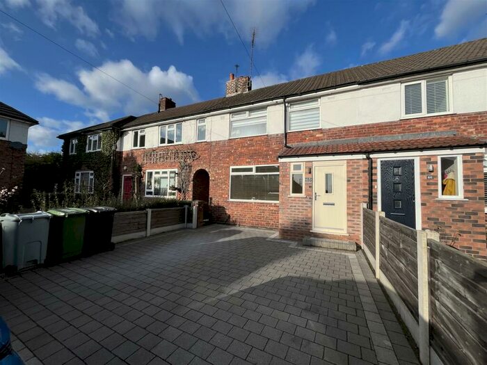 3 Bedroom House To Rent In Lindfield Estate South, Wilmslow, Cheshire, SK9