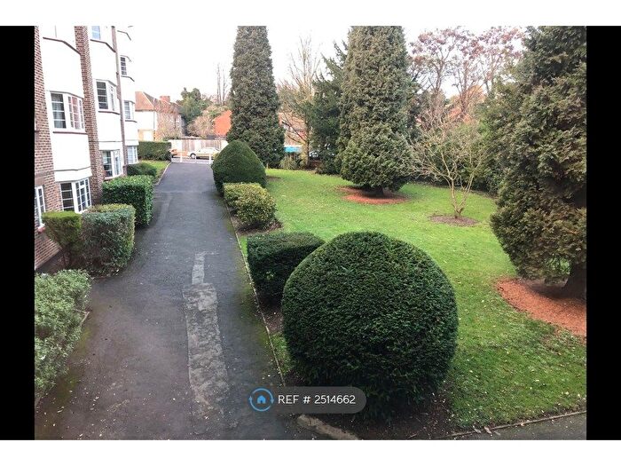 2 Bedroom Flat To Rent In Anerley Court, London, SE20
