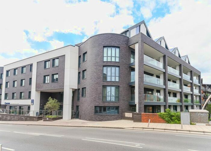 1 Bedroom Flat To Rent In Waterways House, Yiewsley, UB7
